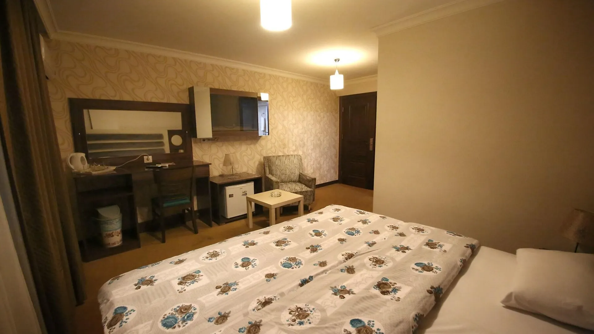 Siesta Apart & Hotel Σμύρνη