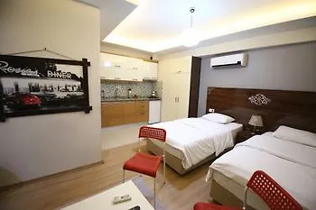 Siesta Apart & Hotel Σμύρνη 2*,